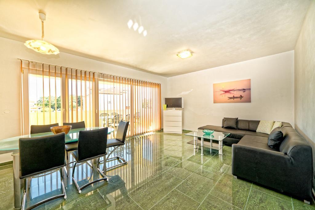 Apartment Una 2 Pula Exteriér fotografie